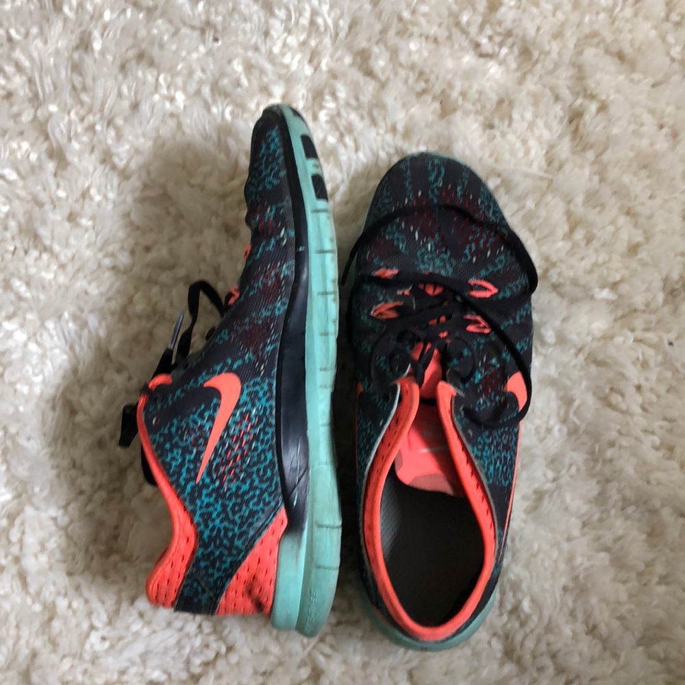 Nike Free Sneakers (8.5)